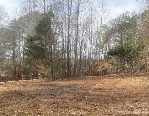 3205 Collinsville Road Columbus NC 28722