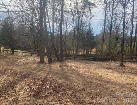 3205 Collinsville Road Columbus NC 28722