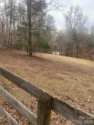 3205 Collinsville Road Columbus NC 28722