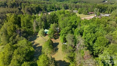 3205 Collinsville Road Columbus NC 28722