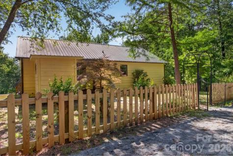 3205 Collinsville Road Columbus NC 28722