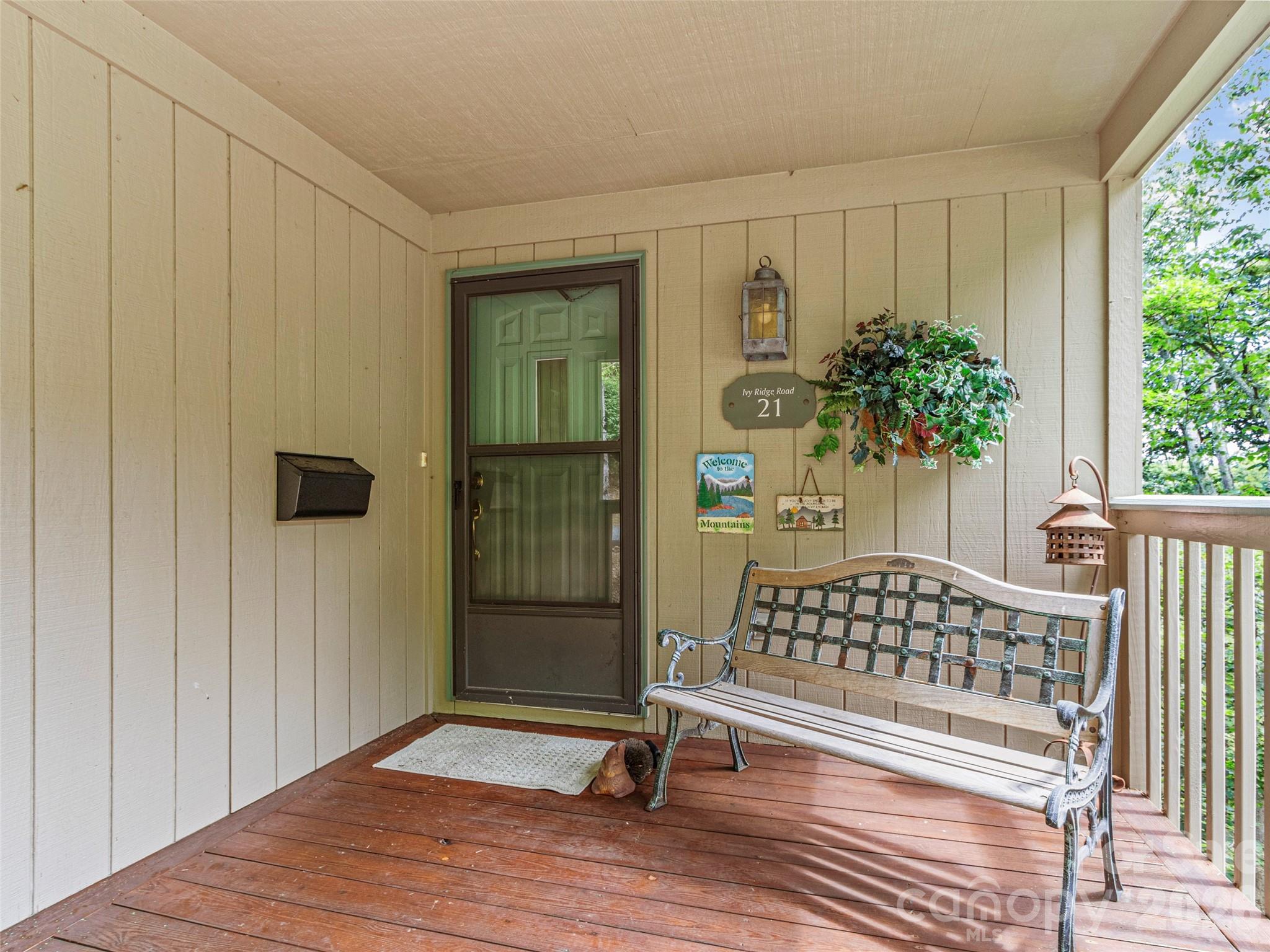 21 Ivy Ridge Road Burnsville NC 28714