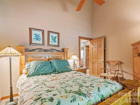 21 Ivy Ridge Road Burnsville NC 28714