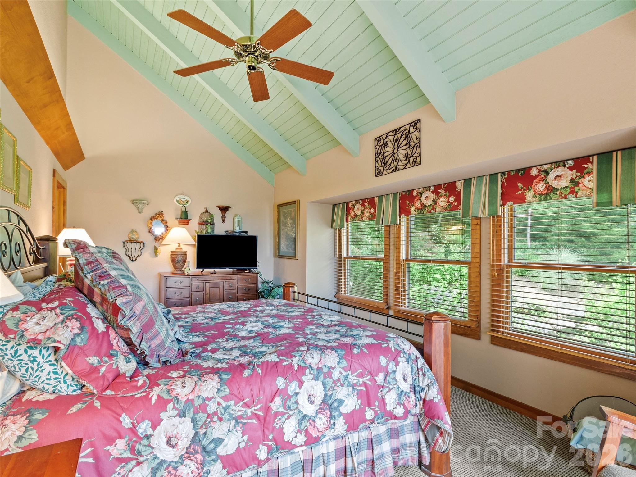 21 Ivy Ridge Road Burnsville NC 28714
