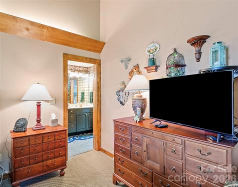 21 Ivy Ridge Road Burnsville NC 28714