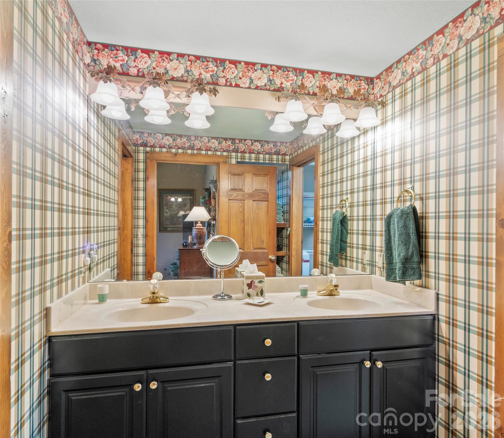 21 Ivy Ridge Road Burnsville NC 28714