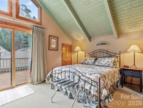 21 Ivy Ridge Road Burnsville NC 28714