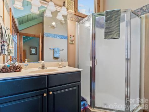 21 Ivy Ridge Road Burnsville NC 28714