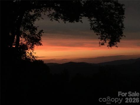 21 Ivy Ridge Road Burnsville NC 28714