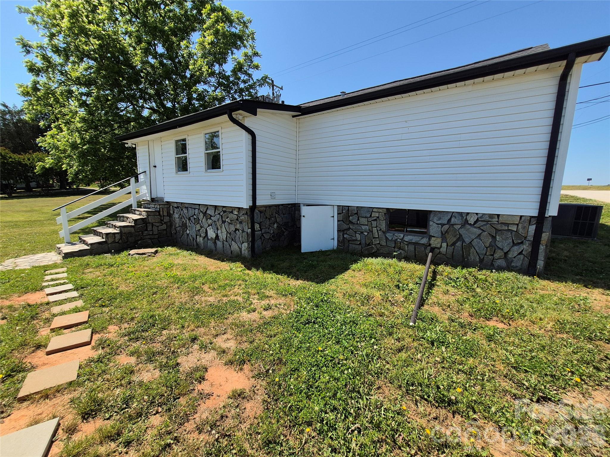 4438 Reepsville Road Vale NC 28168