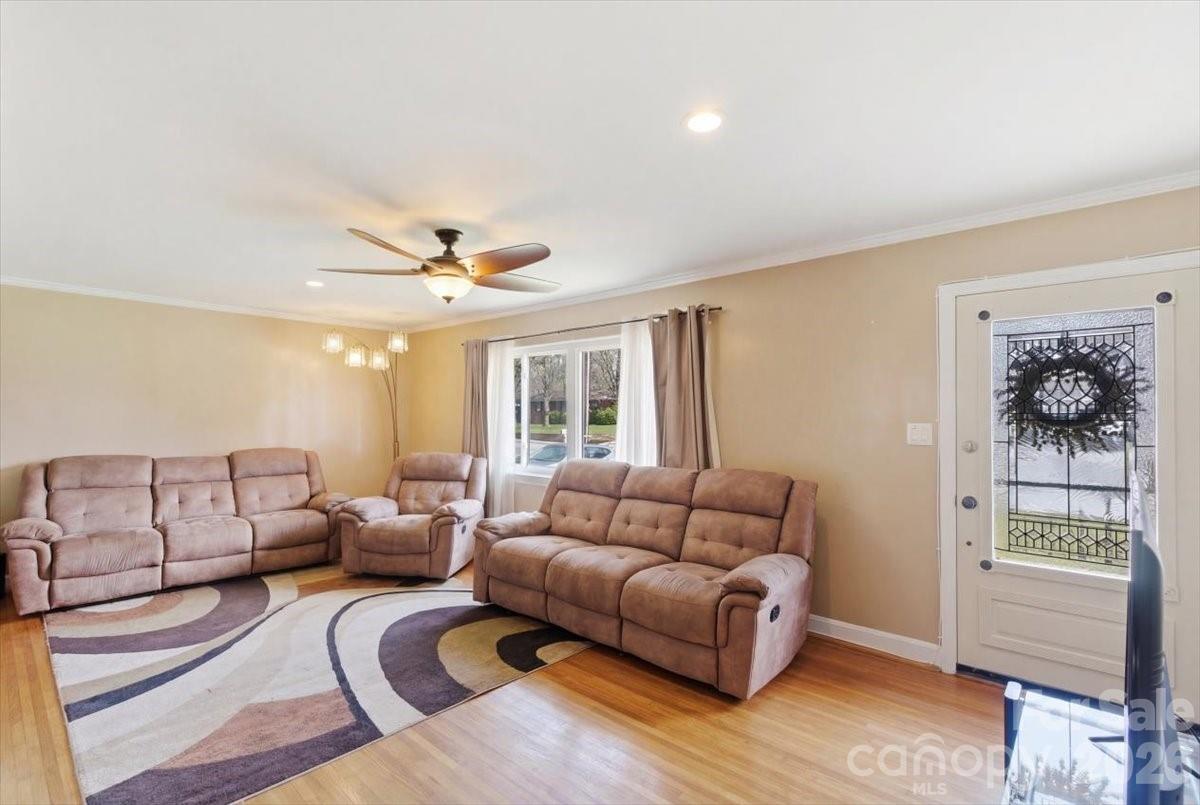 345 S Magnolia Street Mooresville NC 28115