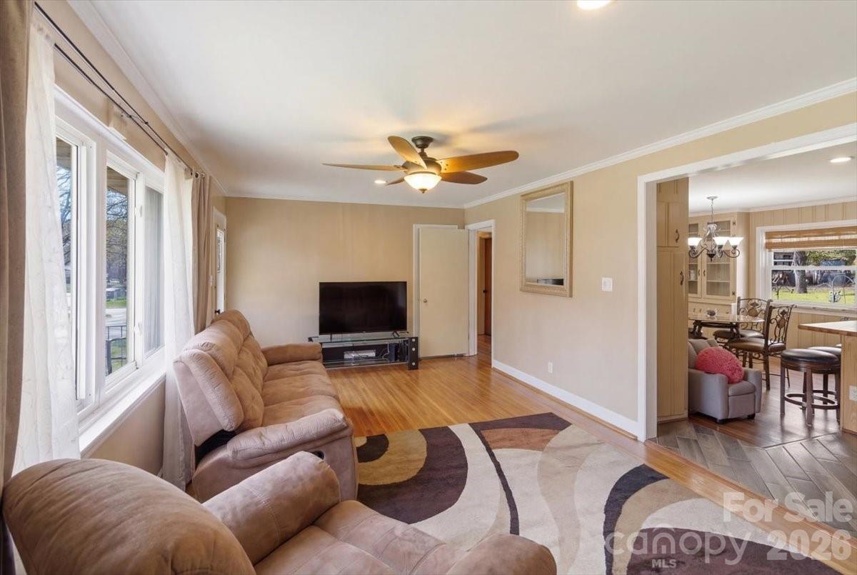 345 S Magnolia Street Mooresville NC 28115
