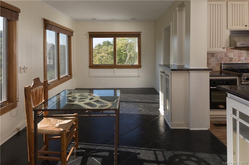 10 Cherry Lane Asheville NC 28804