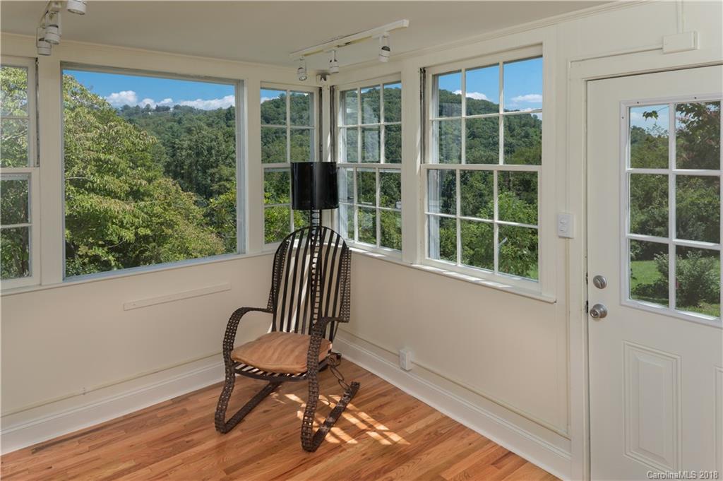 10 Cherry Lane Asheville NC 28804