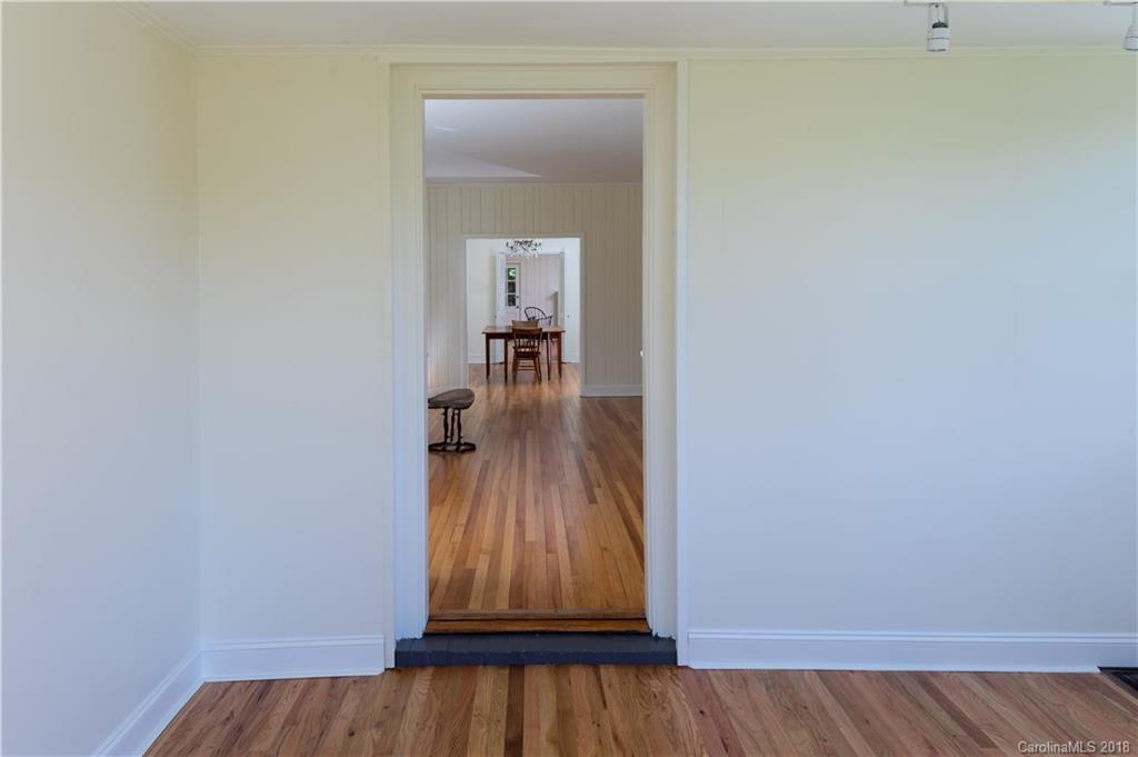 10 Cherry Lane Asheville NC 28804