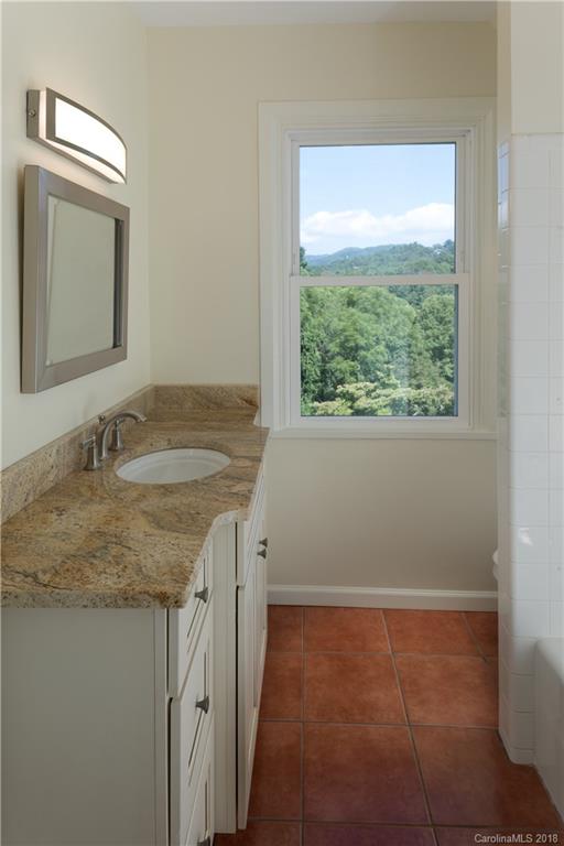 10 Cherry Lane Asheville NC 28804