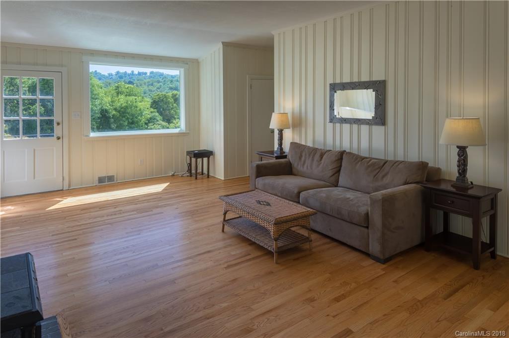 10 Cherry Lane Asheville NC 28804