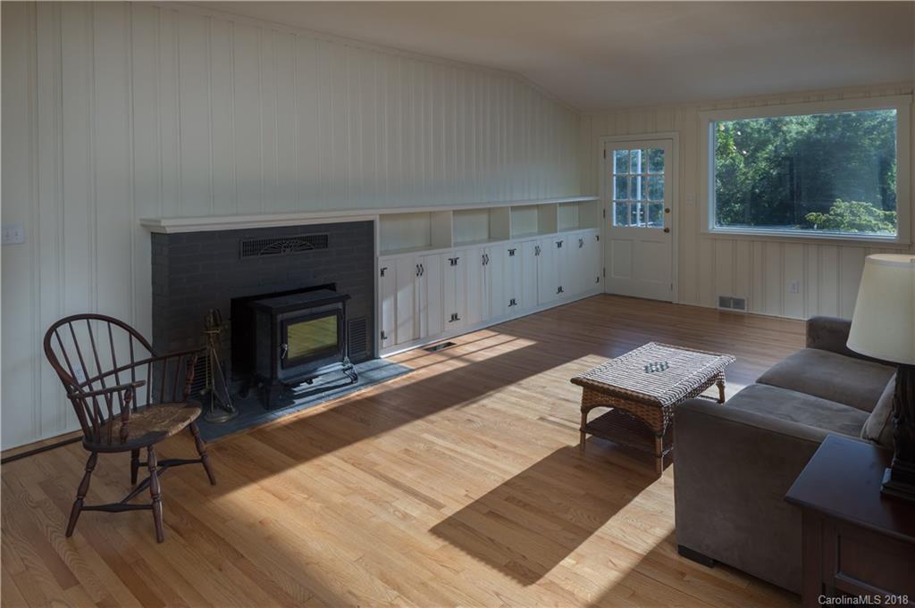 10 Cherry Lane Asheville NC 28804