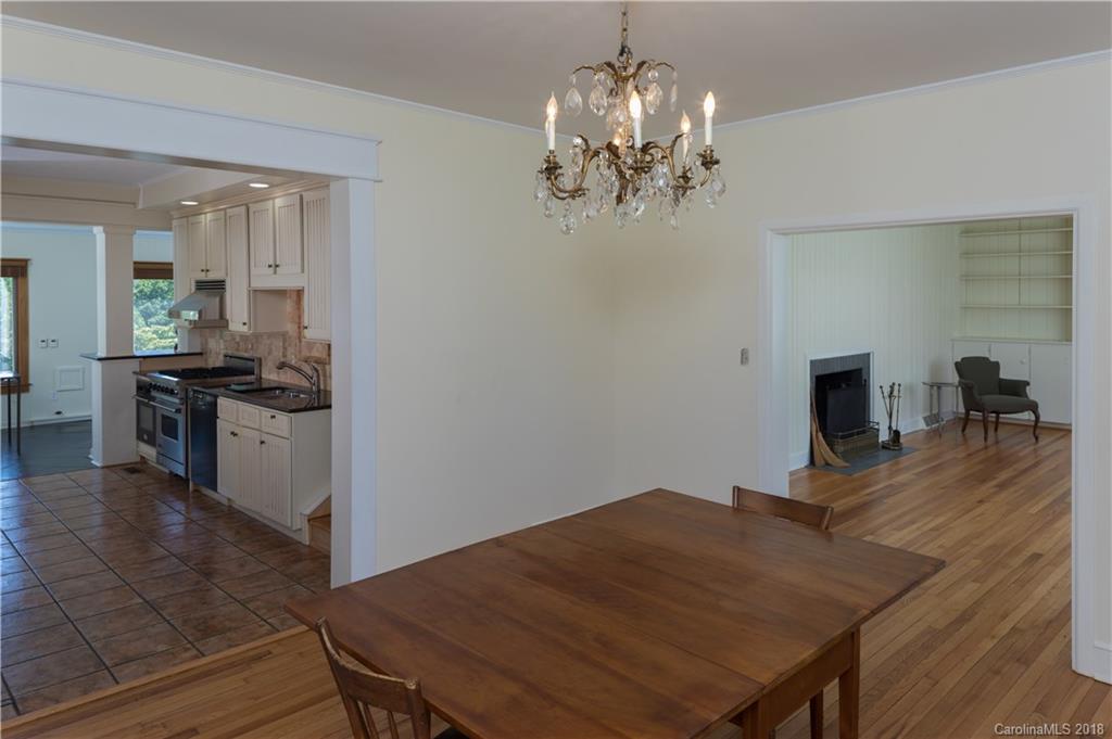 10 Cherry Lane Asheville NC 28804
