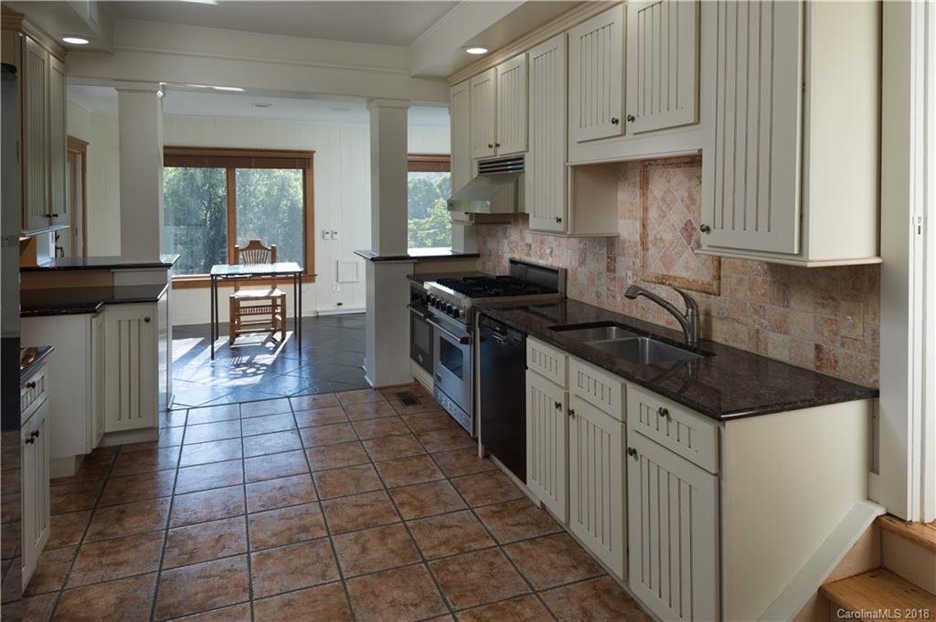 10 Cherry Lane Asheville NC 28804