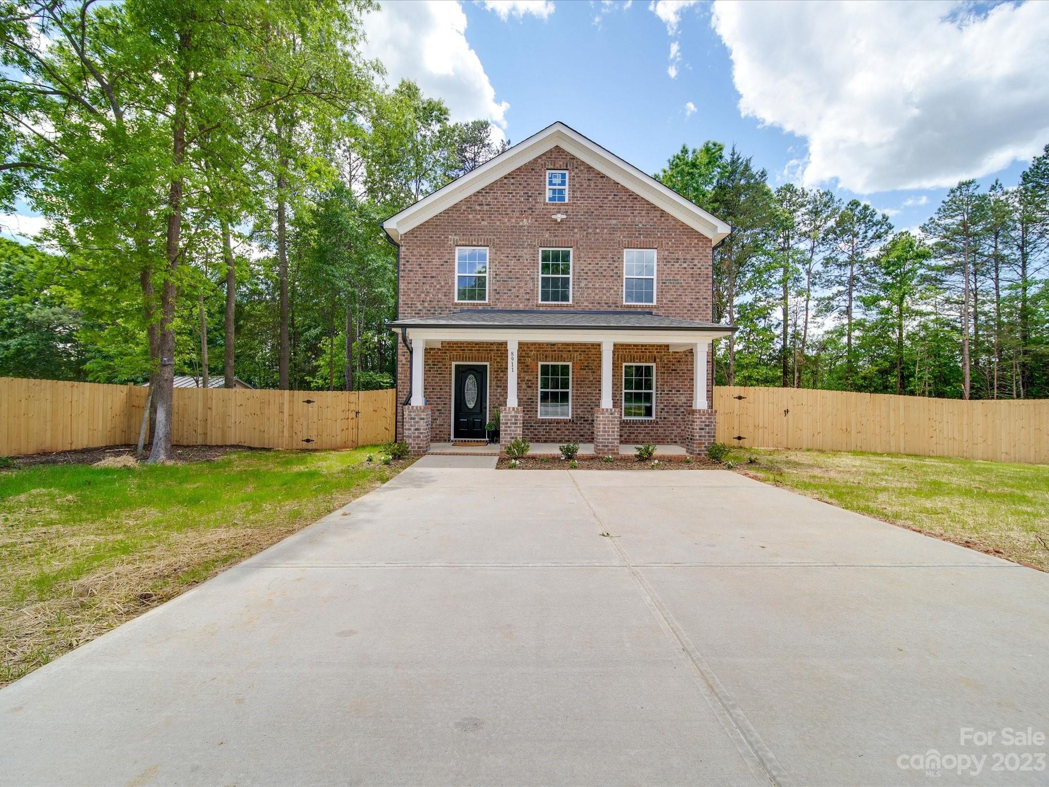 8911 Reedy Creek Road Charlotte NC 28215