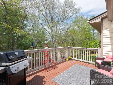 26 Lancaster Lane Weaverville NC 28787
