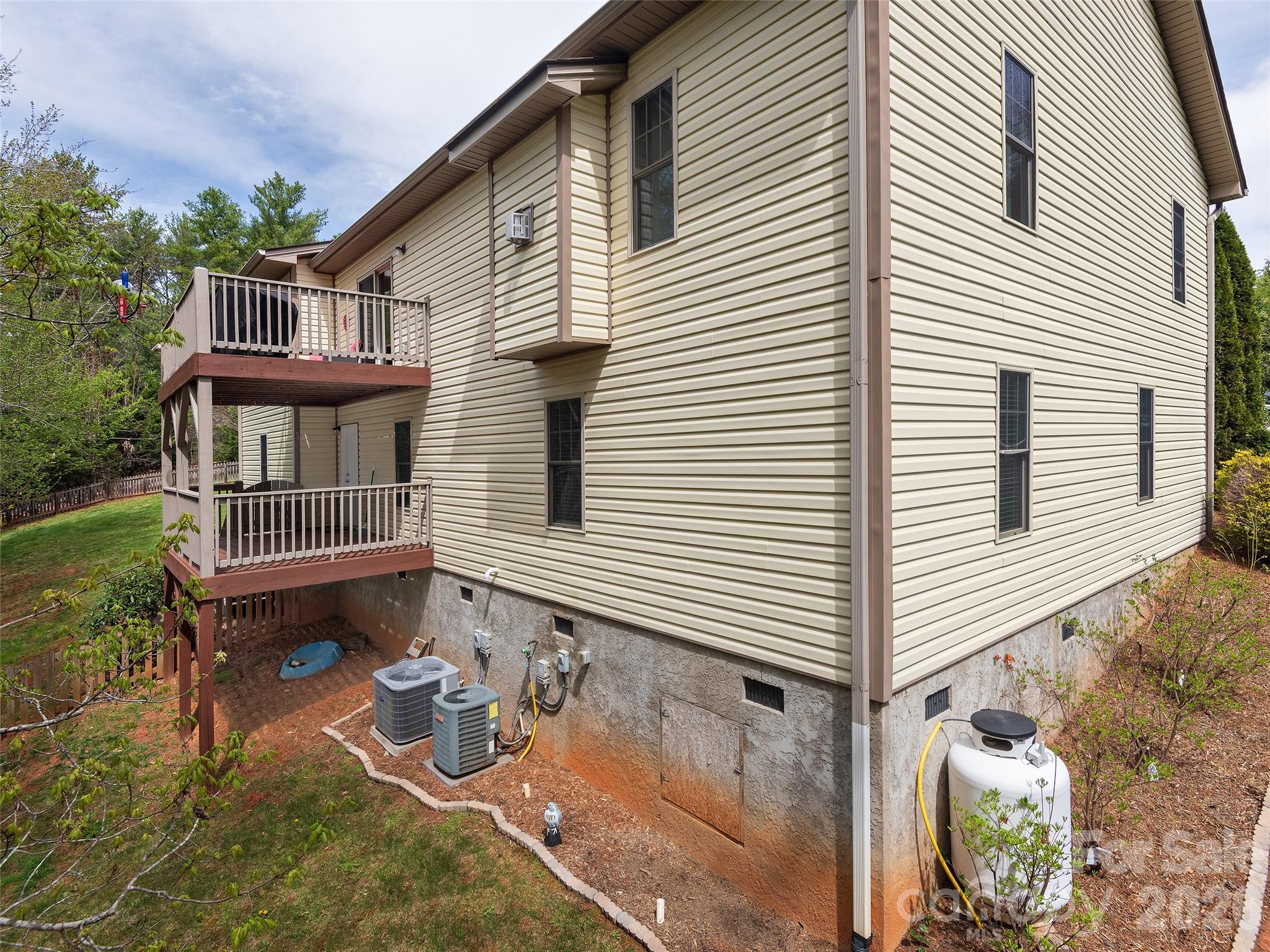 26 Lancaster Lane Weaverville NC 28787