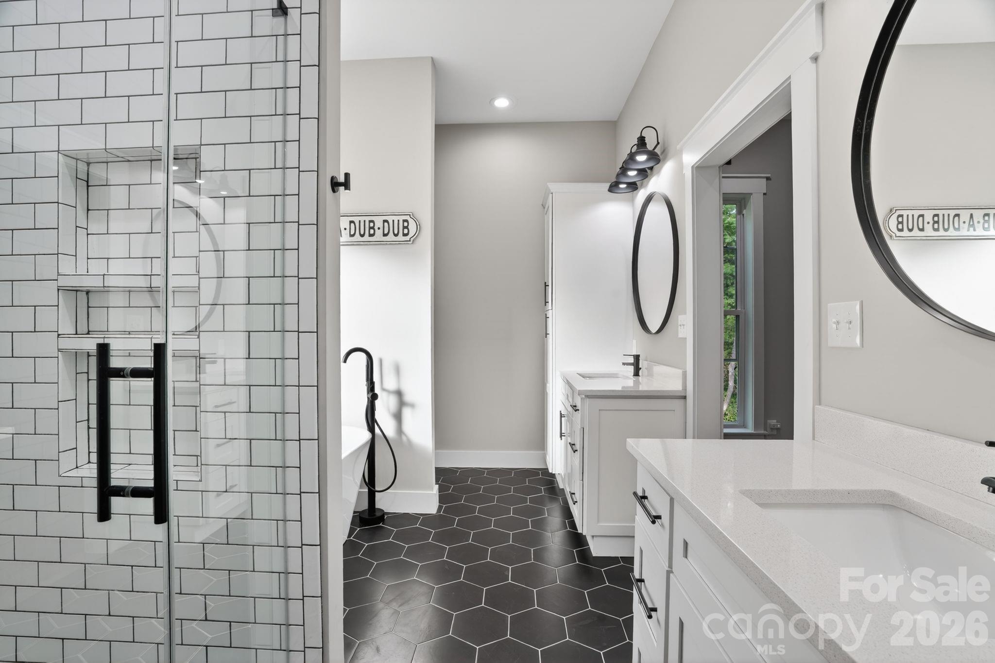 1182 Cape Hickory Road Hickory NC 28601
