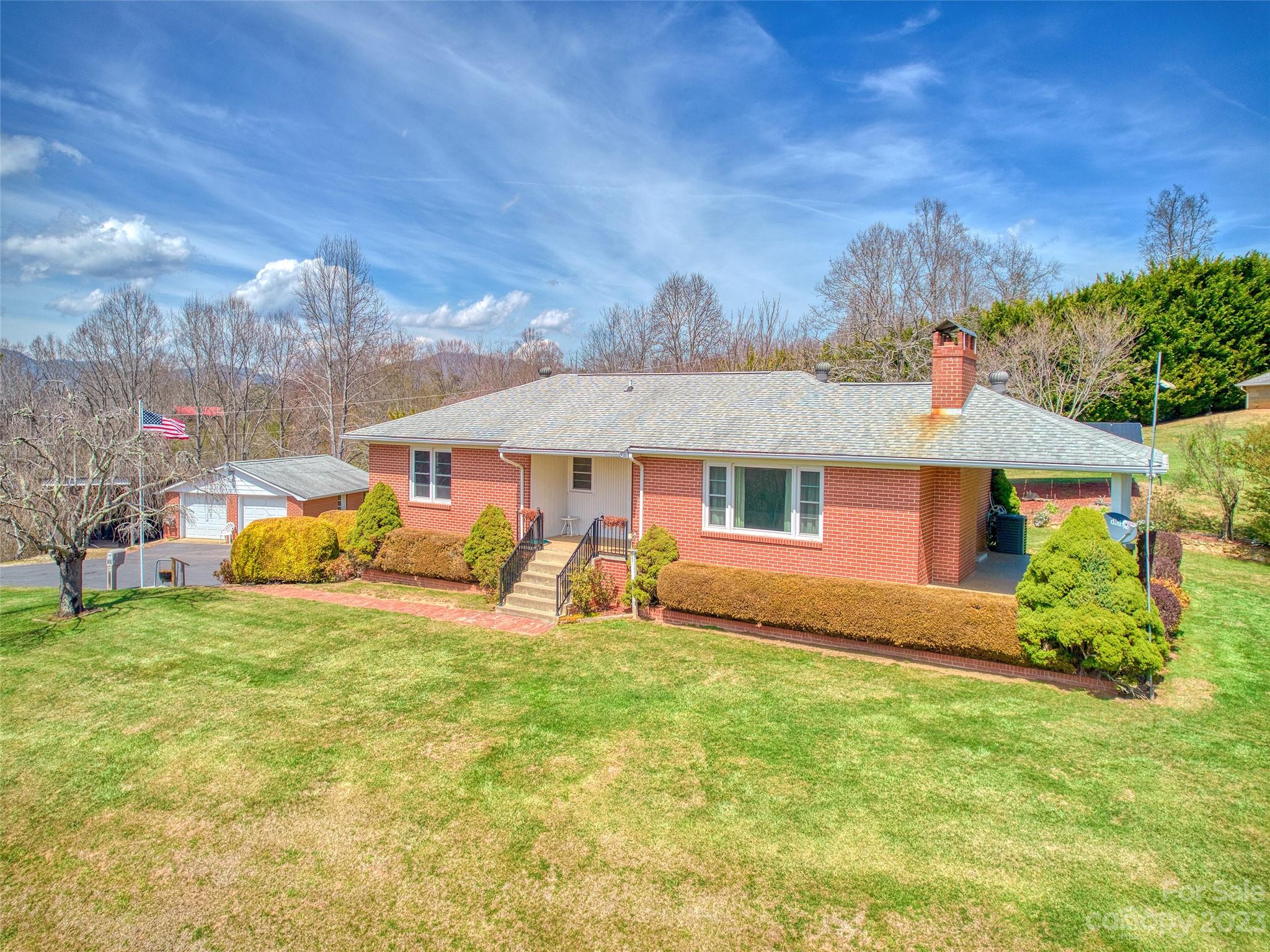 1310 Chestnut Mountain Road Canton NC 28716