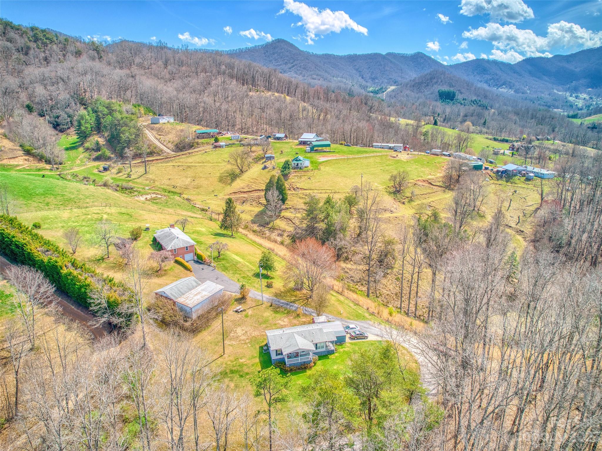 1310 Chestnut Mountain Road Canton NC 28716