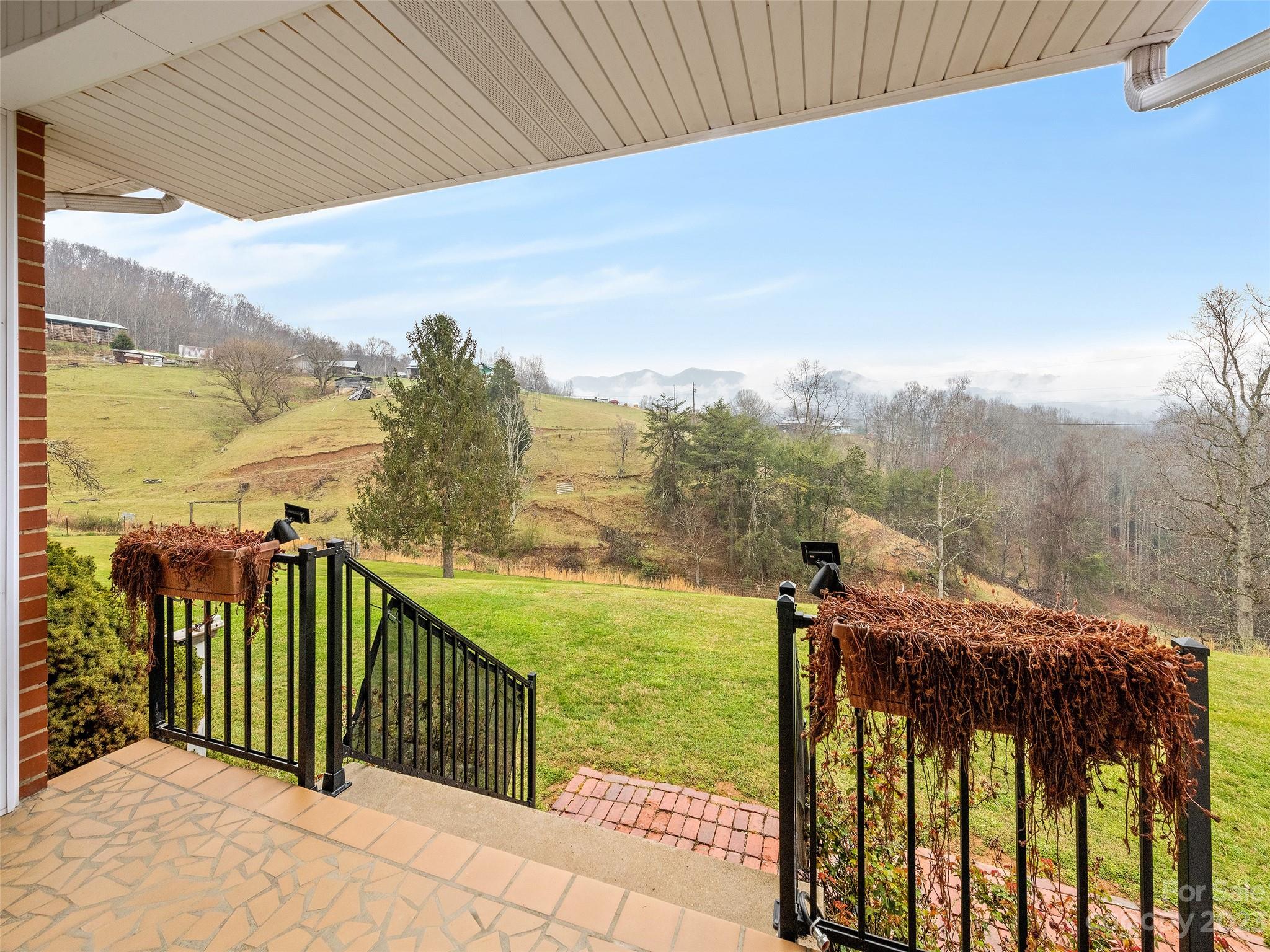 1310 Chestnut Mountain Road Canton NC 28716