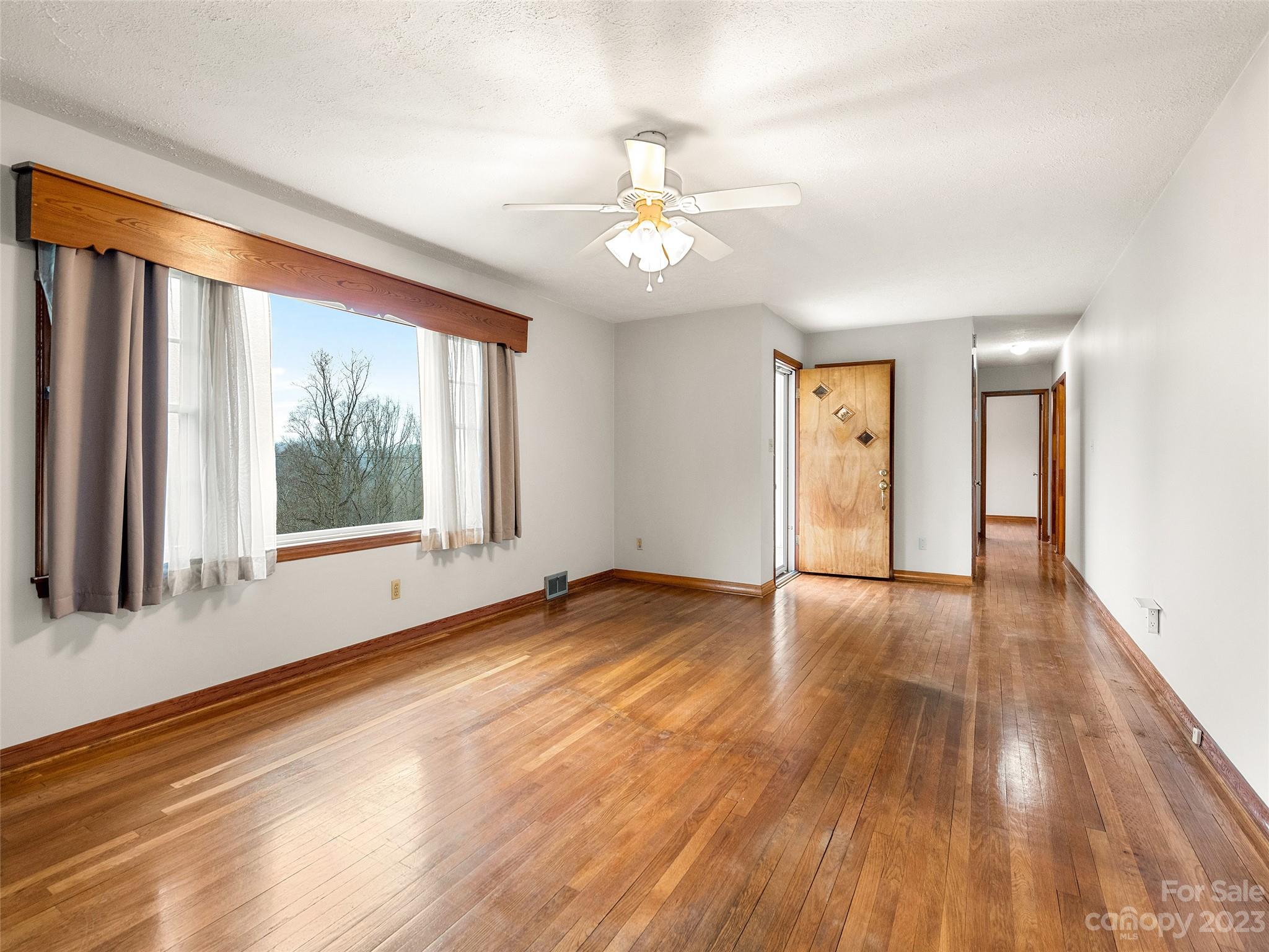 1310 Chestnut Mountain Road Canton NC 28716