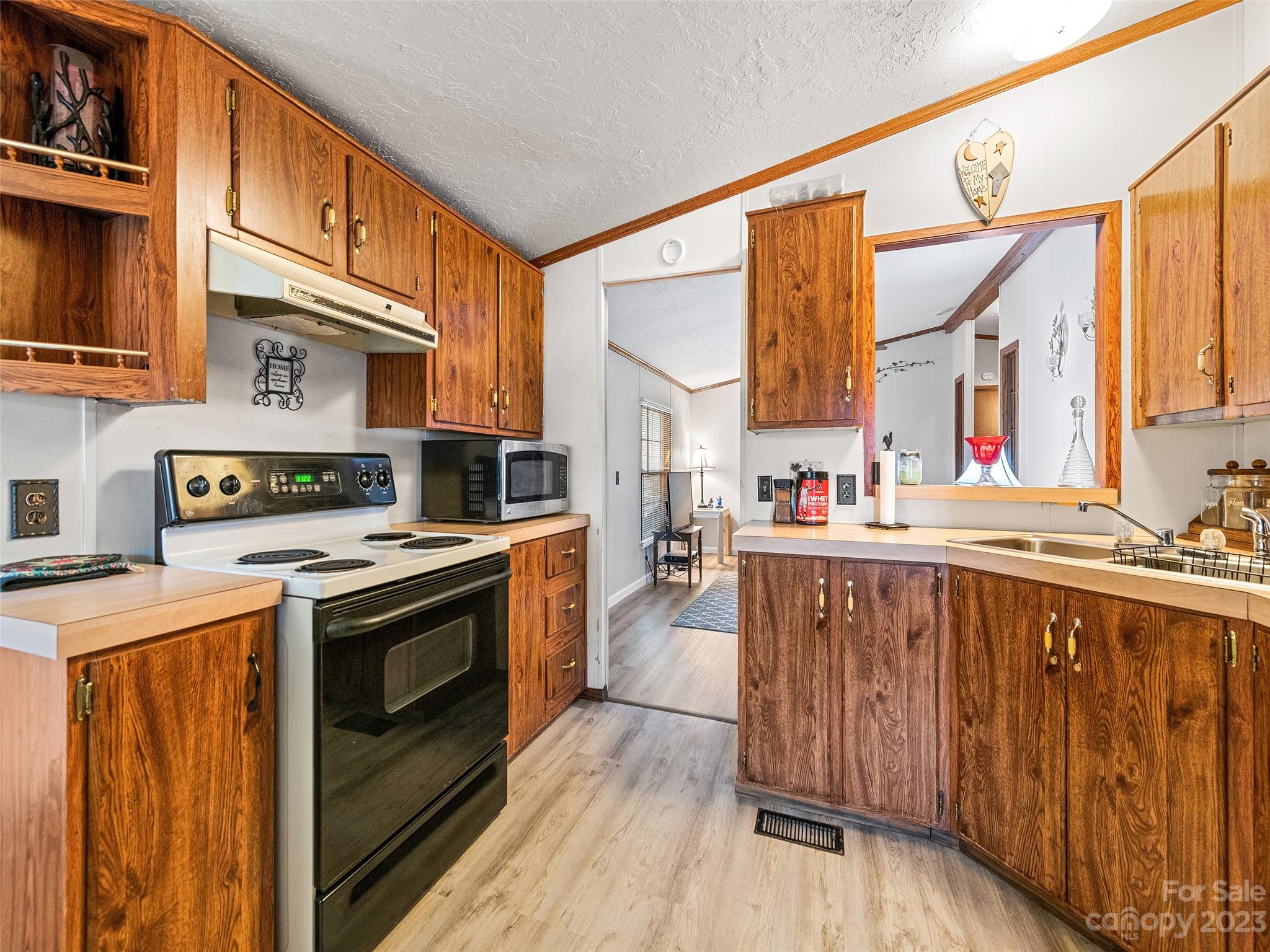 1310 Chestnut Mountain Road Canton NC 28716