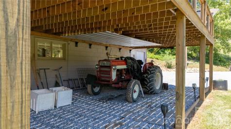 93 Franklin Crest Road Spruce Pine NC 28777