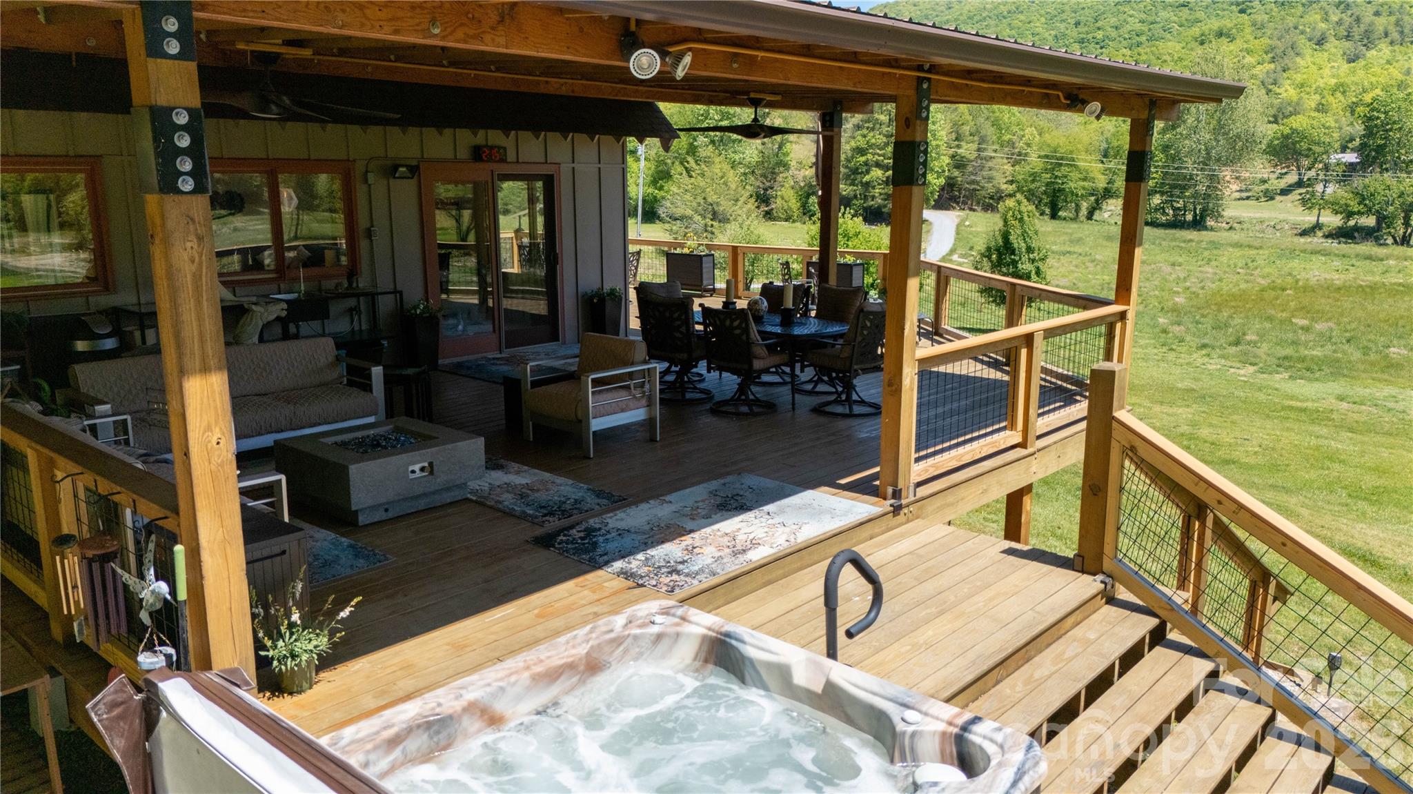 93 Franklin Crest Road Spruce Pine NC 28777