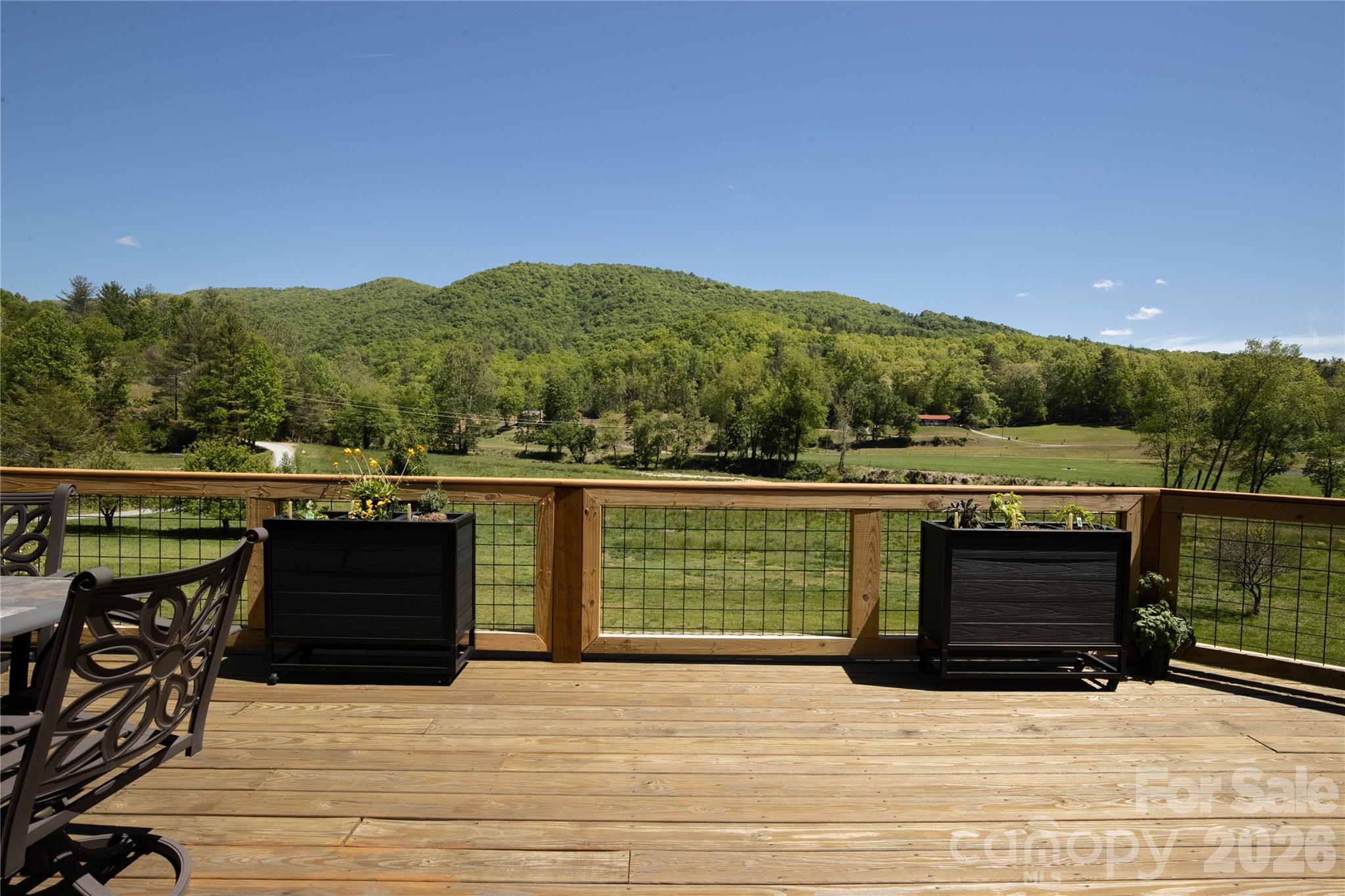 93 Franklin Crest Road Spruce Pine NC 28777