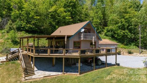 93 Franklin Crest Road Spruce Pine NC 28777