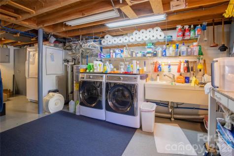 93 Franklin Crest Road Spruce Pine NC 28777