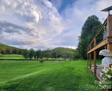 93 Franklin Crest Road Spruce Pine NC 28777