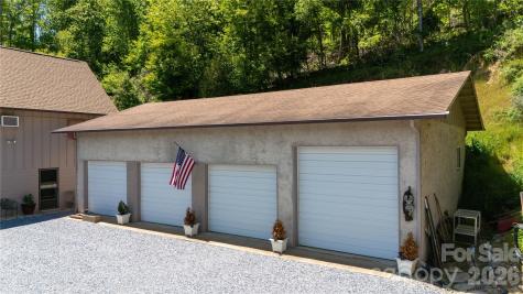 93 Franklin Crest Road Spruce Pine NC 28777