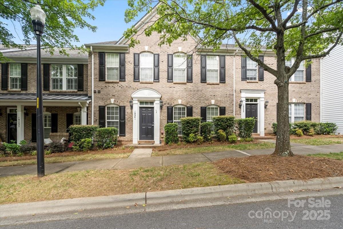 19241 Lake Norman Cove Drive Cornelius NC 28031