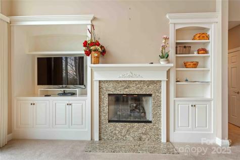 180 High Road Overlook Hendersonville NC 28739