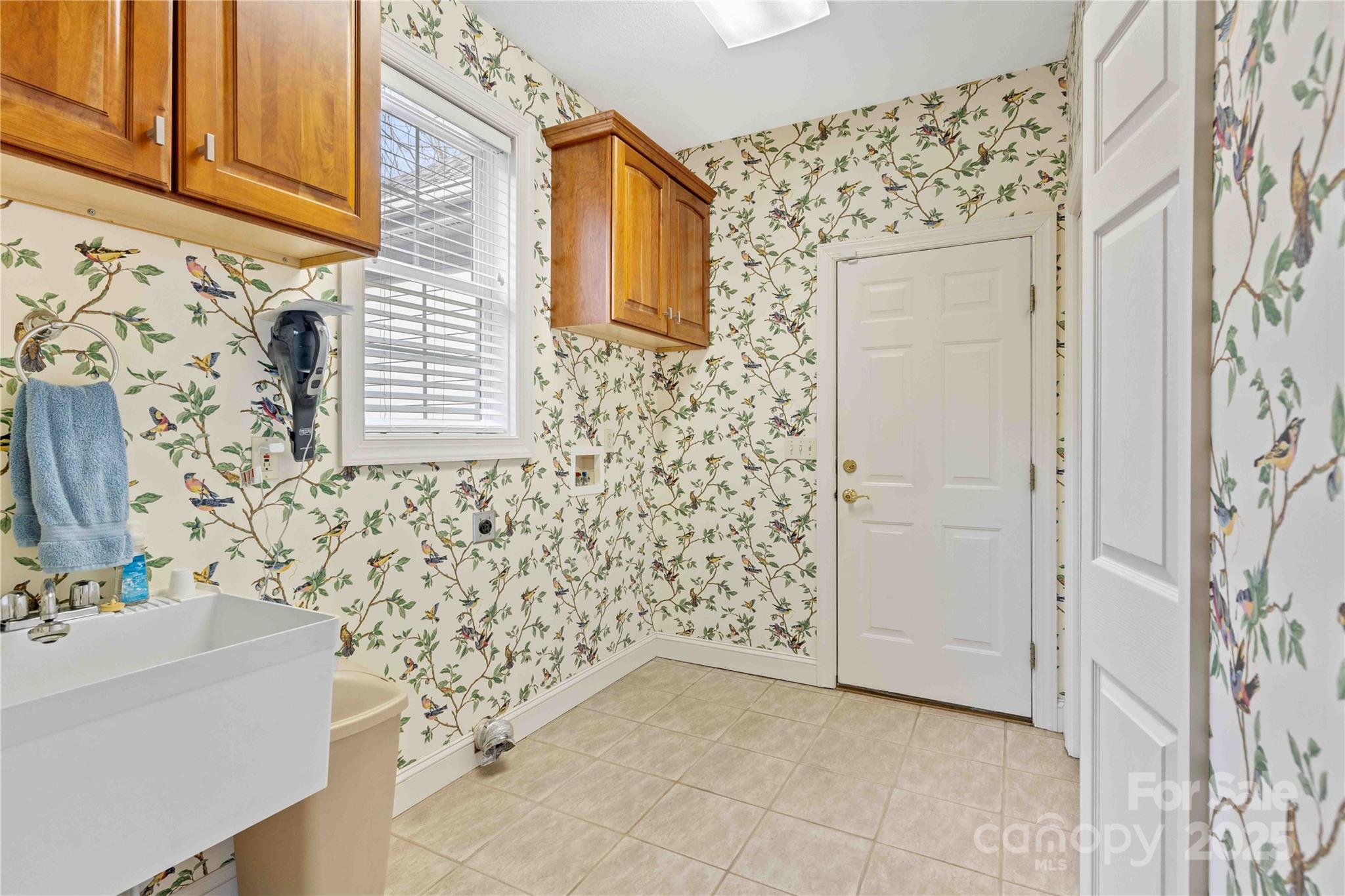 180 High Road Overlook Hendersonville NC 28739