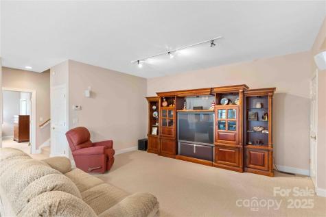 180 High Road Overlook Hendersonville NC 28739