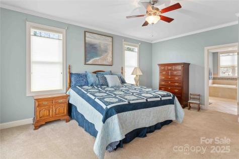 180 High Road Overlook Hendersonville NC 28739