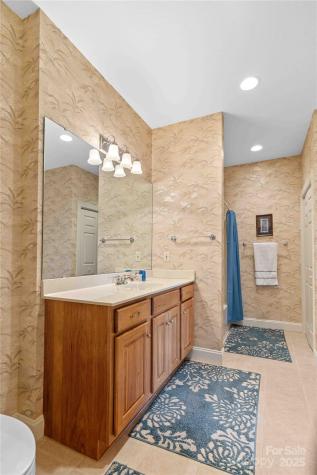 180 High Road Overlook Hendersonville NC 28739