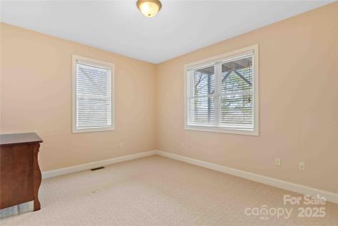 180 High Road Overlook Hendersonville NC 28739