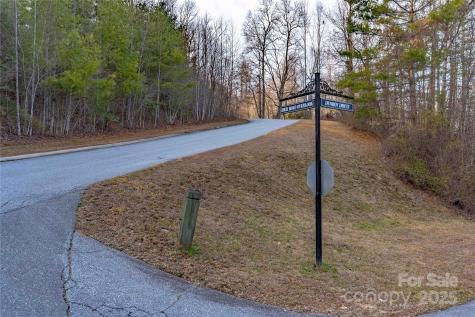 180 High Road Overlook Hendersonville NC 28739