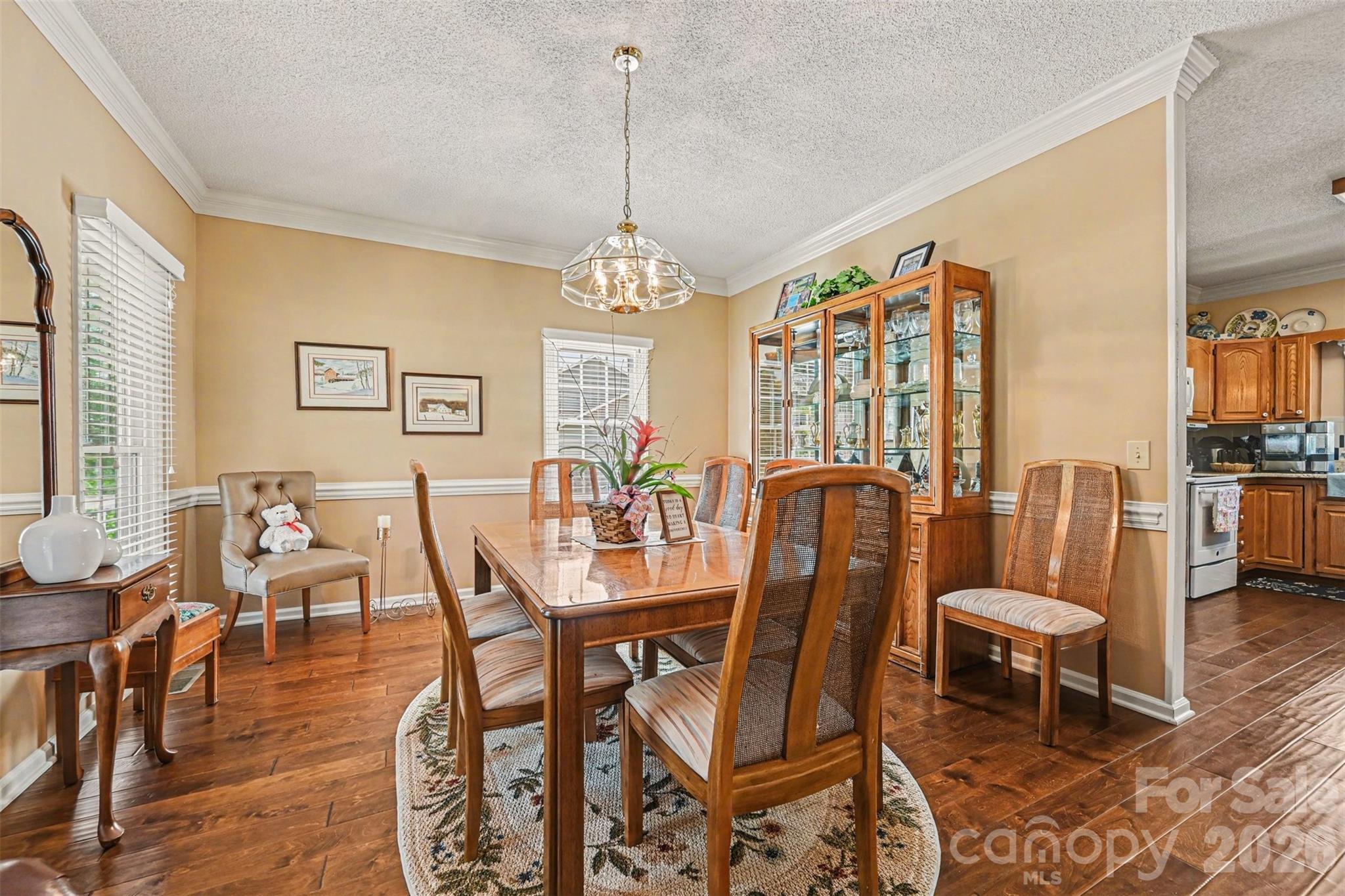4051 Pinecrest Drive NE Hickory NC 28601