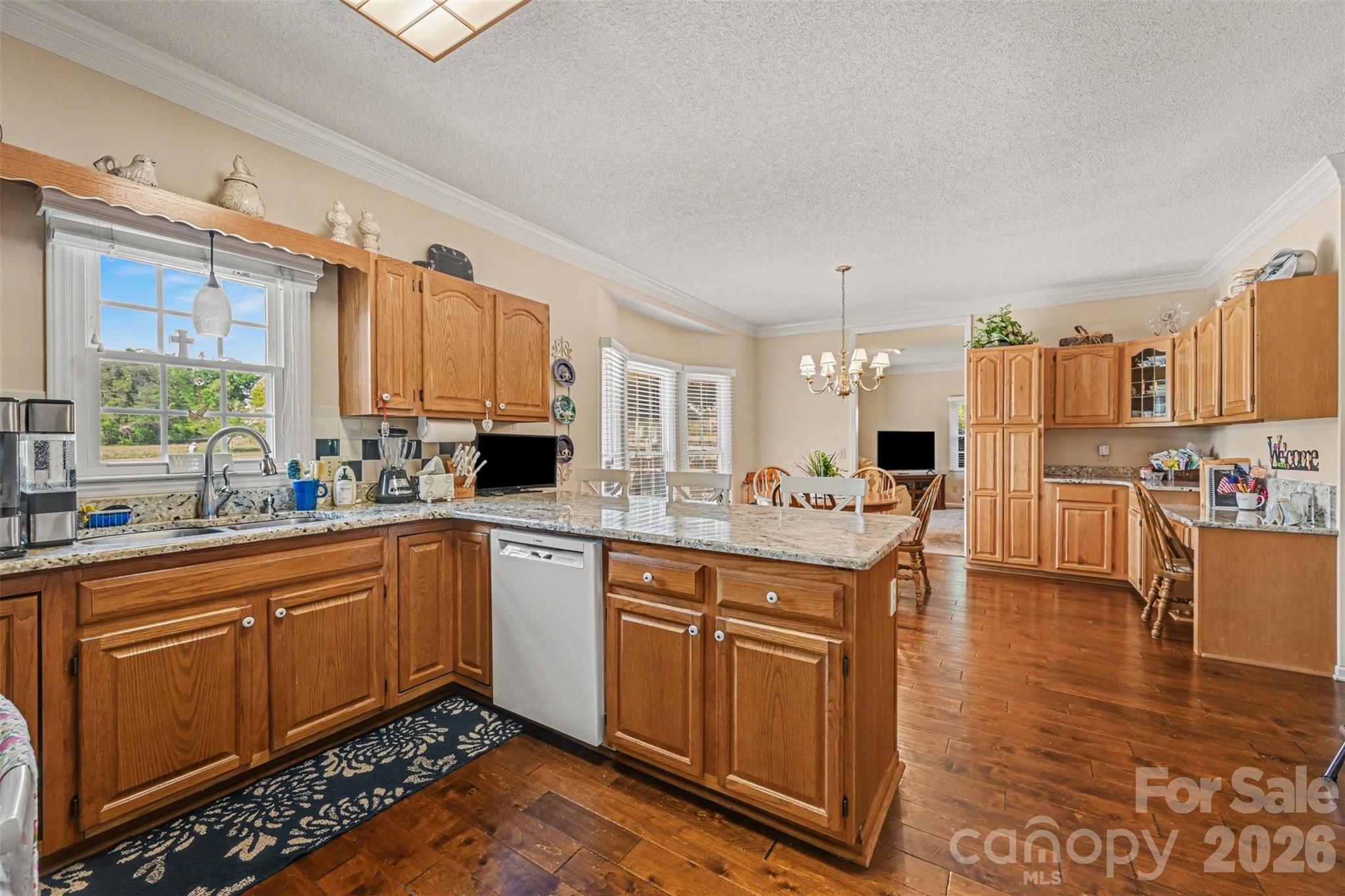 4051 Pinecrest Drive NE Hickory NC 28601